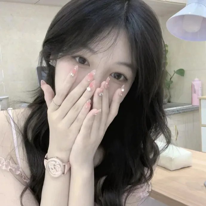 笼中女囚